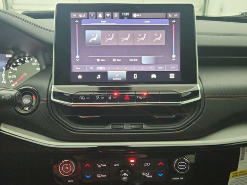 New 2026 Jeep Compass Trailhawk AWD/4WD image 25