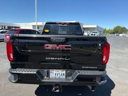 Used 2022 GMC Sierra 3500 Denali w/ Denali Black Diamond Edition AWD/4WD image 5