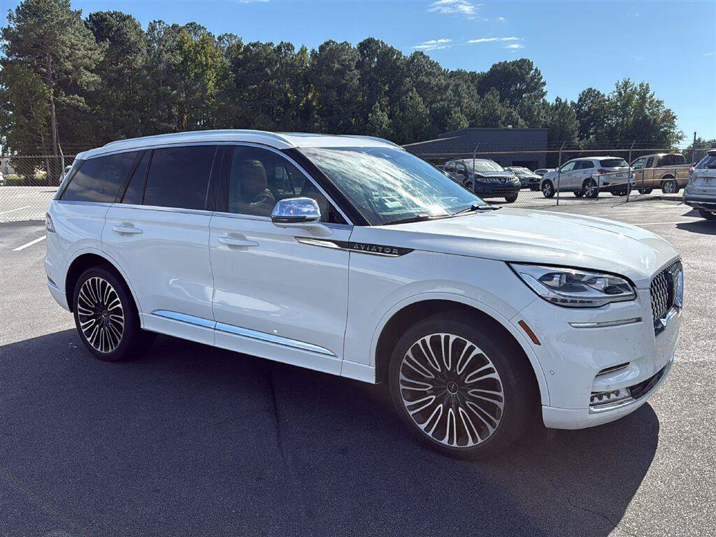 Used 2022 Lincoln Aviator Black Label w/ Dynamic Handling Package AWD/4WD image 11