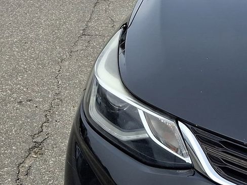 Used 2017 Chevrolet Cruze LT w/ Convenience Package image 12