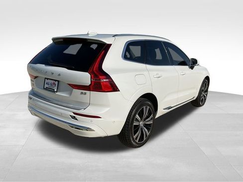 Used 2023 Volvo XC60 B5 Ultimate w/ Climate Package image 8