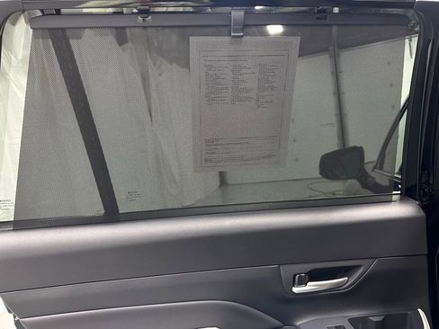 Used 2025 Toyota Grand Highlander AWD image 43