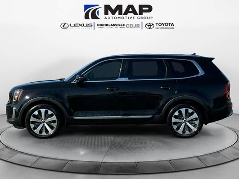 Used 2021 Kia Telluride EX w/ EX Premium Package image 2