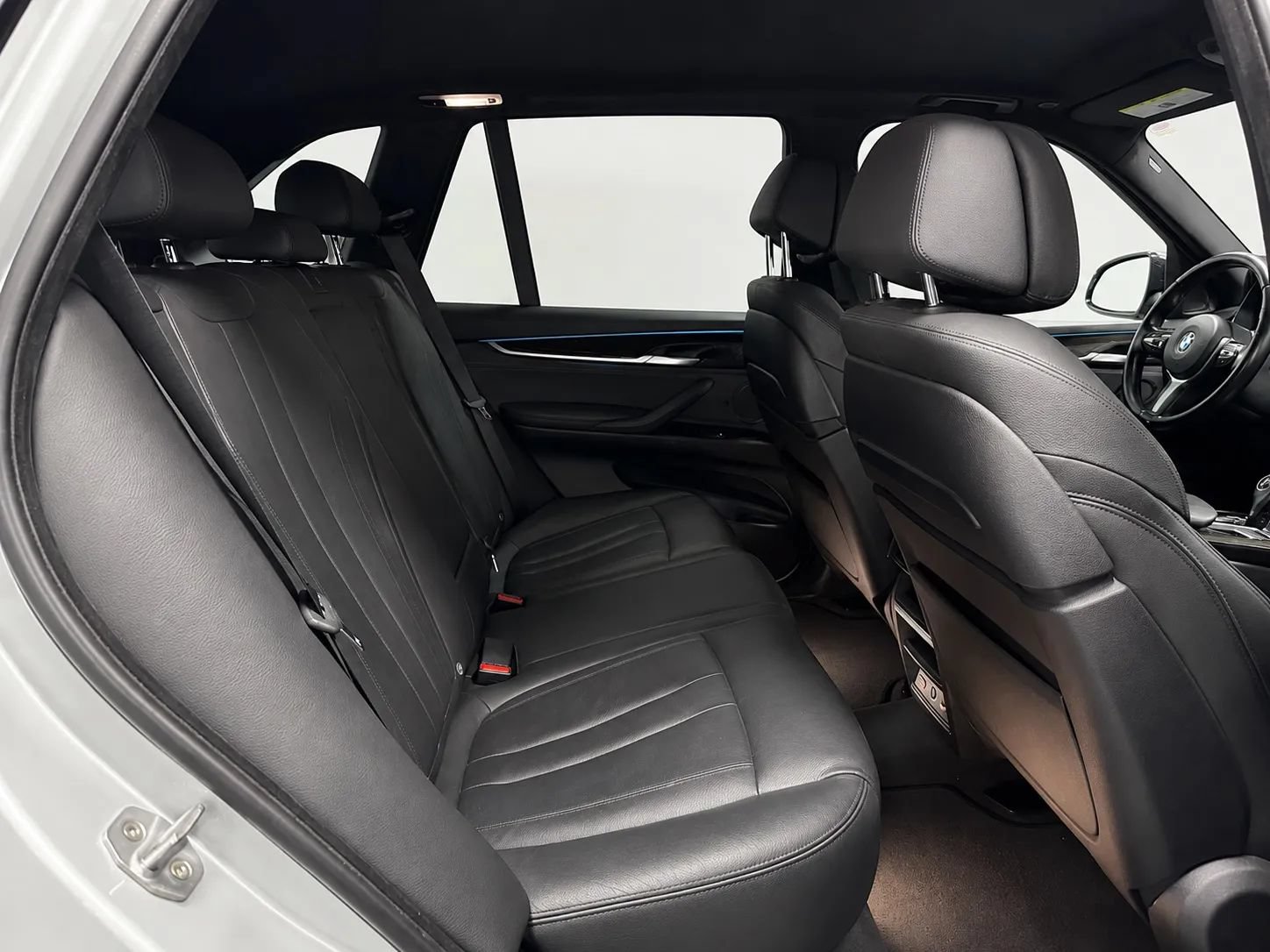 Used 2015 BMW X5 xDrive50i AWD/4WD image 23