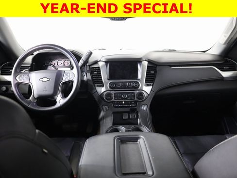 Used 2018 Chevrolet Suburban LT image 34