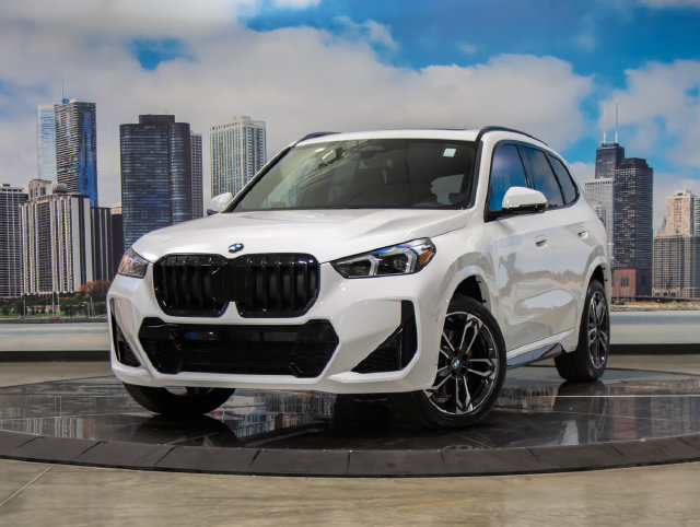 Used 2027 BMW X1 xDrive28i AWD/4WD image 2