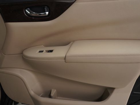 Used 2012 Nissan Quest SL w/ Value Cargo Pkg image 9