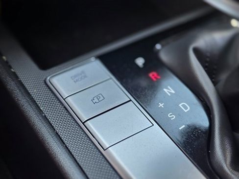 Certified 2023 Hyundai Elantra SEL image 31