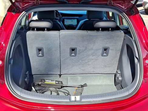 Used 2020 Chevrolet Bolt Premier w/ Infotainment Package image 28