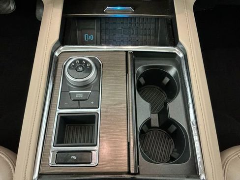 Used 2024 Ford Expedition Max Limited image 23