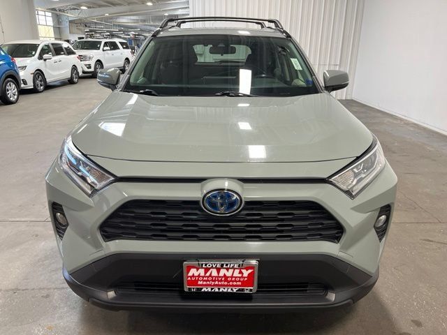Used 2021 Toyota RAV4 XLE w/ Convenience Package AWD/4WD image 8
