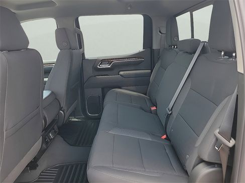 New 2026 GMC Sierra 1500 SLE w/ Preferred Package image 13