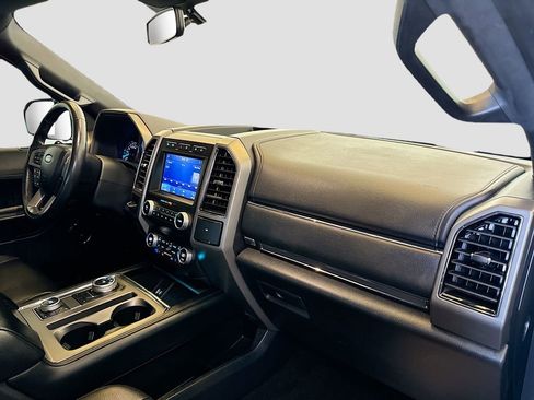 Used 2021 Ford Expedition Max XLT image 29