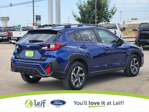 Used 2024 Subaru Crosstrek 2.0i Premium AWD/4WD image 3