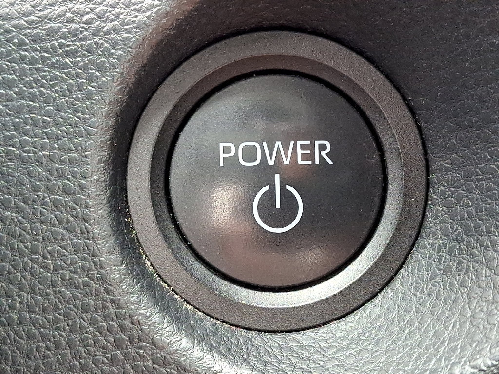 Used 2024 Toyota Corolla Cross AWD Hybrid image 21