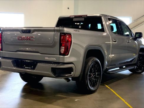 Used 2025 GMC Sierra 1500 Elevation w/ Elevation Premium Package AWD/4WD image 12