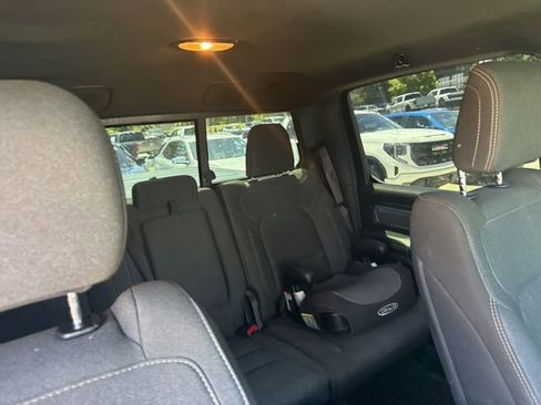 Used 2020 RAM 1500 Big Horn AWD/4WD image 42