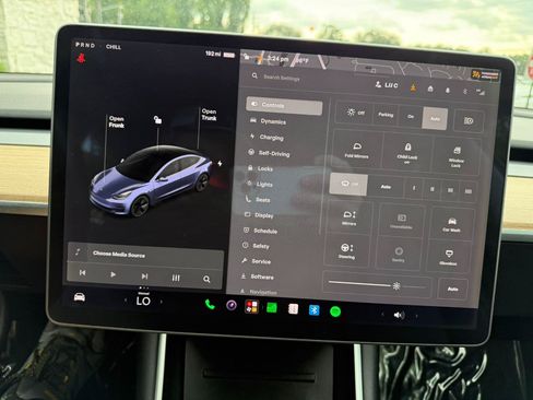 Used 2020 Tesla Model 3 Standard Range Plus RWD image 31