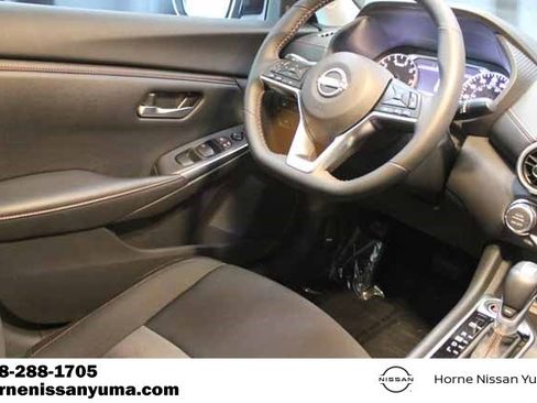 Used 2025 Nissan Sentra SR image 10