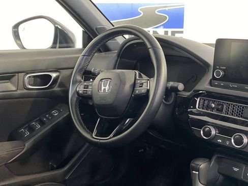 Used 2025 Honda Civic Sport image 10