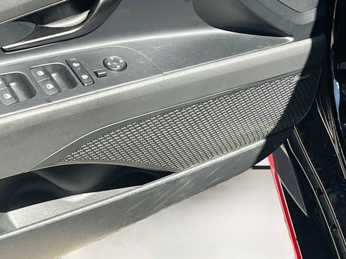 Used 2025 Hyundai Elantra N FWD image 19