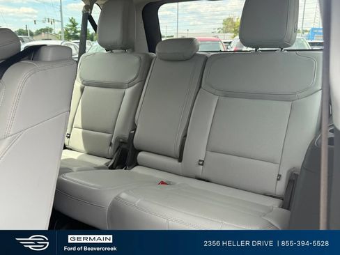 Used 2025 Ford Expedition Max Platinum AWD/4WD image 14