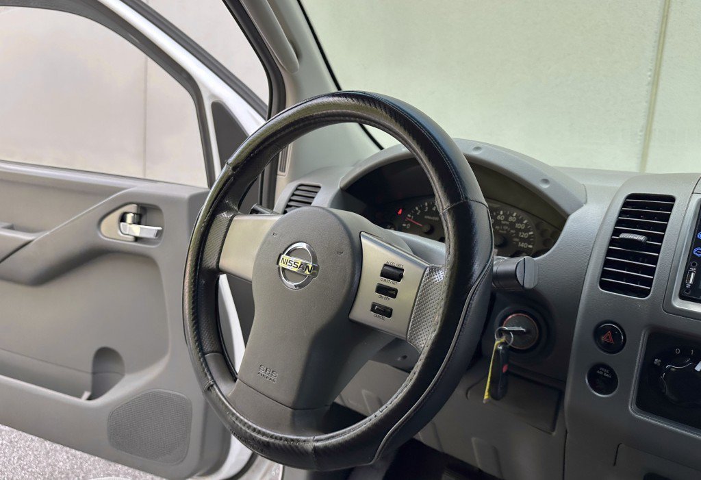 Used 2007 Nissan Frontier SE w/ Power Pkg AWD/4WD image 29