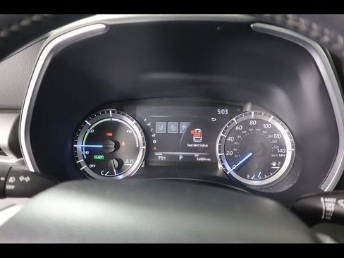 Used 2023 Toyota Highlander XLE image 22