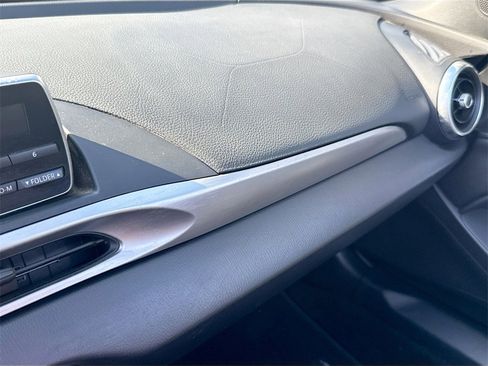 Used 2017 FIAT 124 Spider Classica image 17