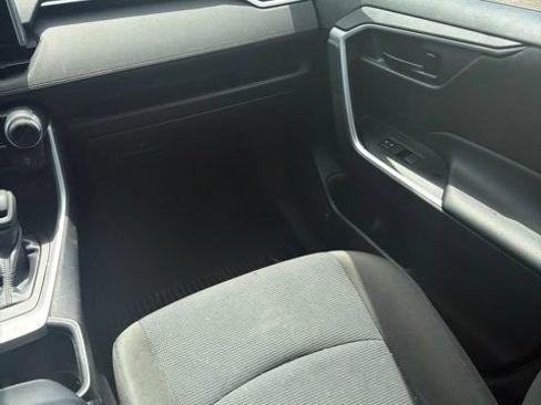Used 2023 Toyota RAV4 LE AWD/4WD image 12