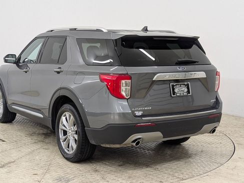 Certified 2024 Ford Explorer Limited image 3