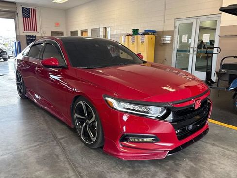 Used 2019 Honda Accord Sport image 4