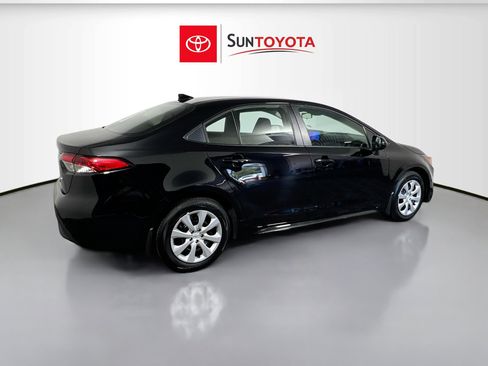 Used 2026 Toyota Corolla LE FWD image 4