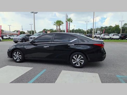 Used 2022 Nissan Altima 2.5 S FWD image 25
