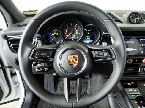 New 2026 Porsche Macan AWD/4WD image 9