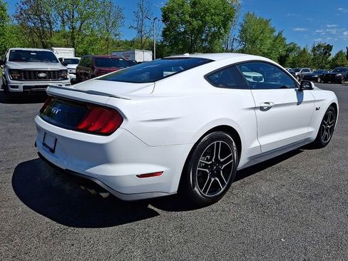 Used 2019 Ford Mustang GT RWD image 9