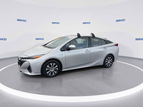 Used 2020 Toyota Prius Prime LE image 4