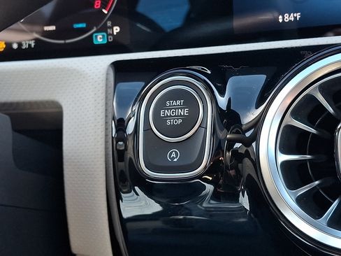 Used 2024 Mercedes-Benz CLA 250 4MATIC image 24