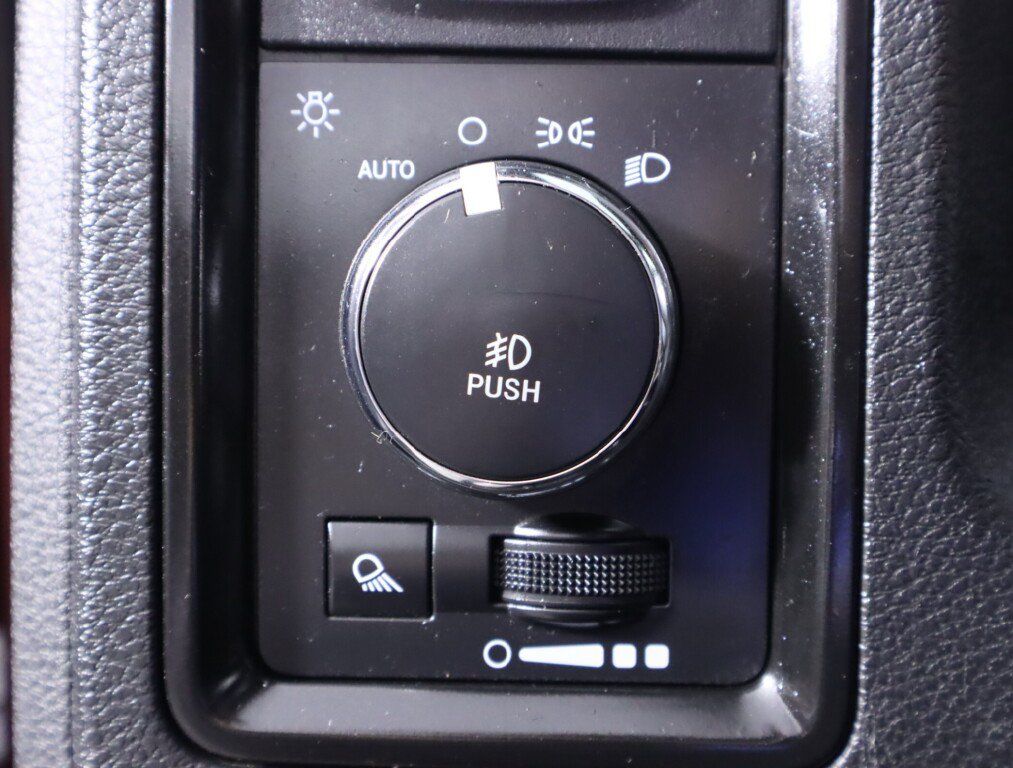 Used 2018 RAM 1500 Rebel w/ Ram 1500 Black Rebel Group AWD/4WD image 10