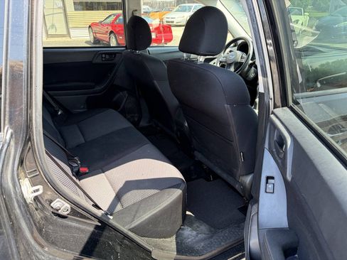 Used 2015 Subaru Forester 2.5i Premium w/ All-Weather Package AWD/4WD image 15