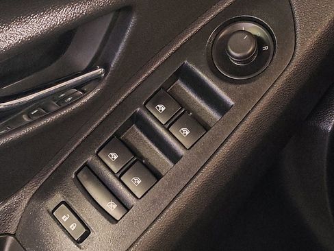 Used 2020 Chevrolet Trax LS w/ Tint and Cruise Package FWD image 27