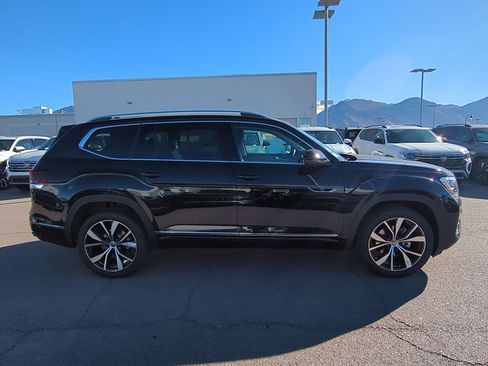 New 2026 Volkswagen Atlas SEL Premium R-Line AWD/4WD image 2