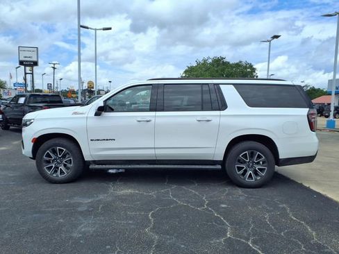 Used 2023 Chevrolet Suburban Z71 AWD/4WD image 8