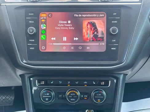 Used 2021 Volkswagen Tiguan SE AWD/4WD image 20
