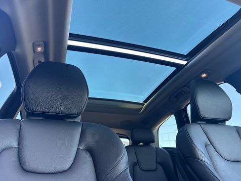 Certified 2024 Volvo XC60 T8 Plus AWD/4WD image 20