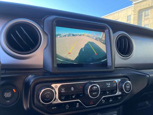 Used 2021 Jeep Wrangler Unlimited Sport image 20