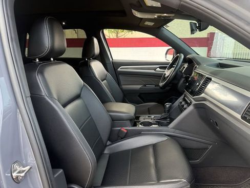 Used 2021 Volkswagen Atlas Cross Sport SEL R-Line w/ Cross Sport MDO Package image 27