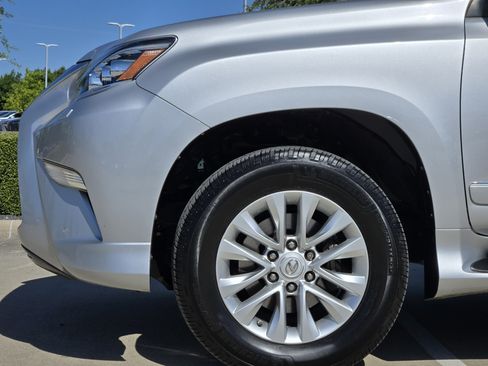 Used 2017 Lexus GX 460 Premium AWD/4WD image 13