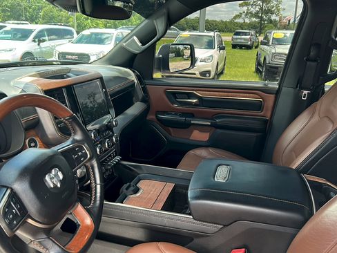 Used 2022 RAM 1500 Limited AWD/4WD image 7