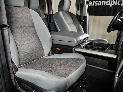 Used 2018 RAM 2500 Big Horn AWD/4WD image 30